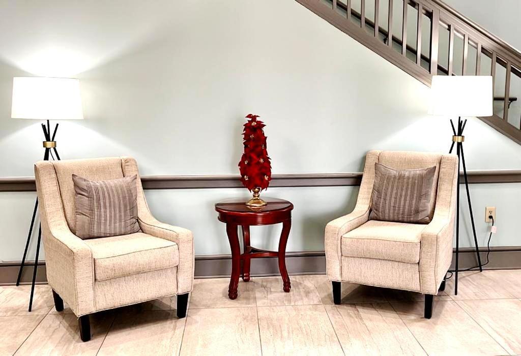 Clarion Inn & Suites ฟลอเรนซ์ ภายนอก รูปภาพ