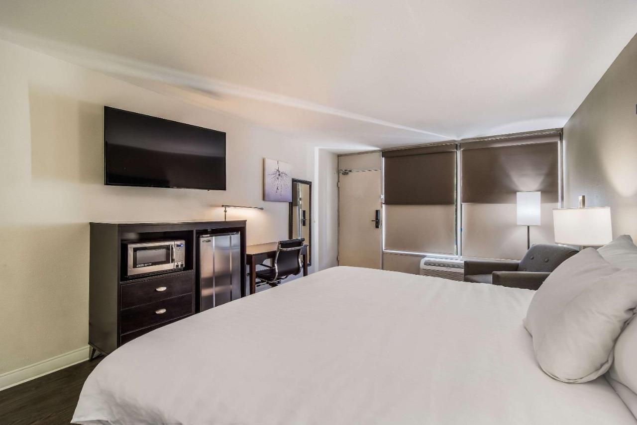Clarion Inn & Suites ฟลอเรนซ์ ภายนอก รูปภาพ