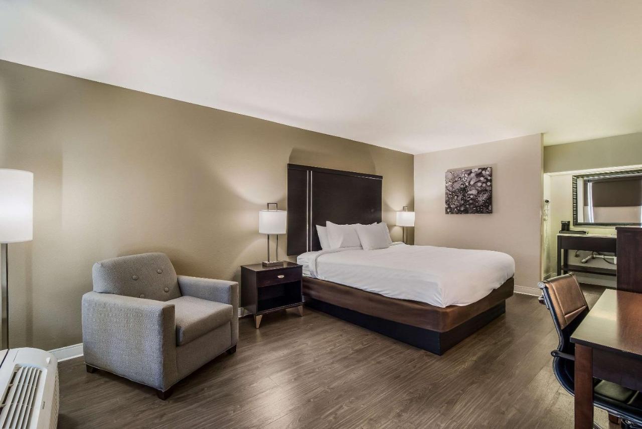 Clarion Inn & Suites ฟลอเรนซ์ ภายนอก รูปภาพ