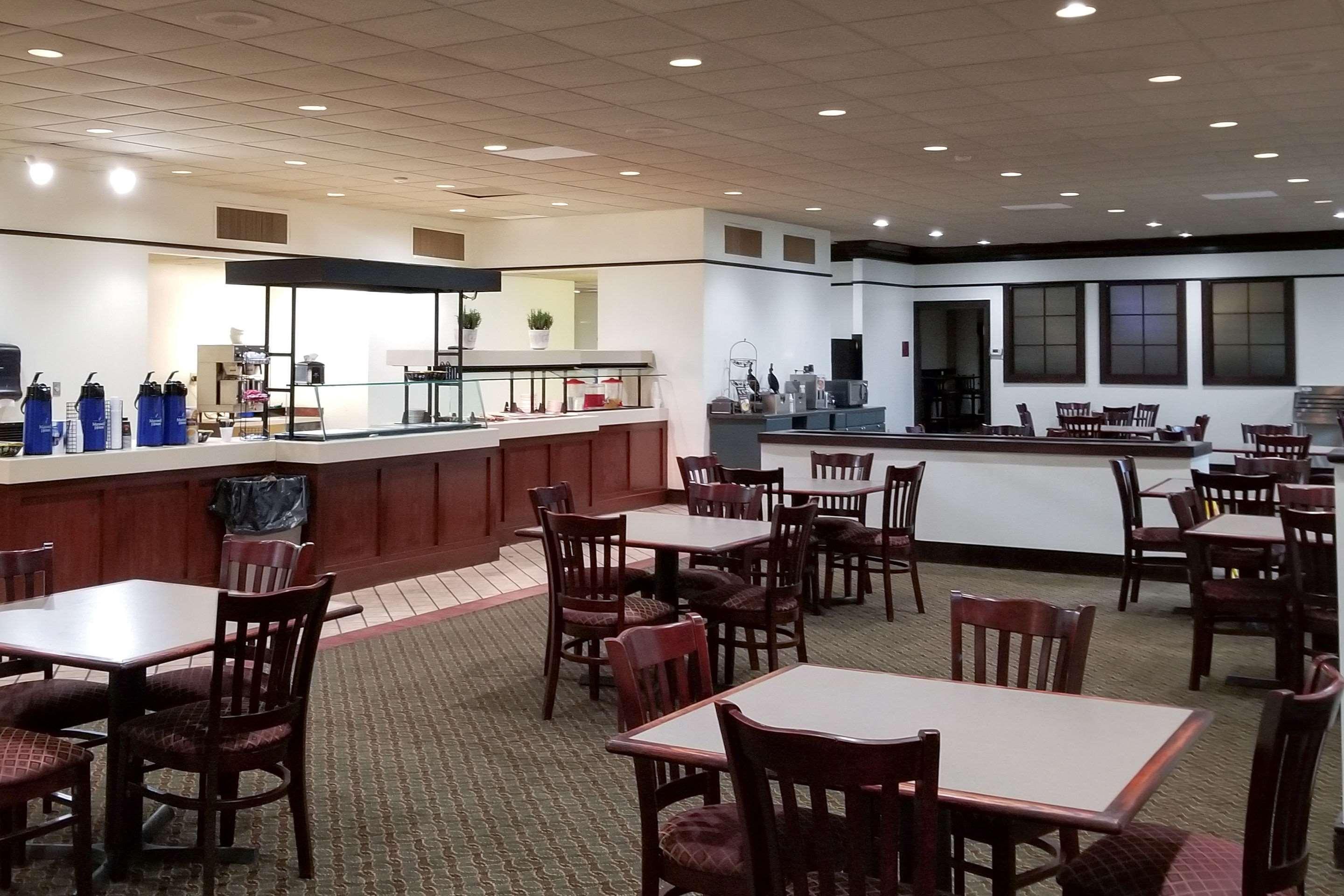 Clarion Inn & Suites ฟลอเรนซ์ ภายนอก รูปภาพ