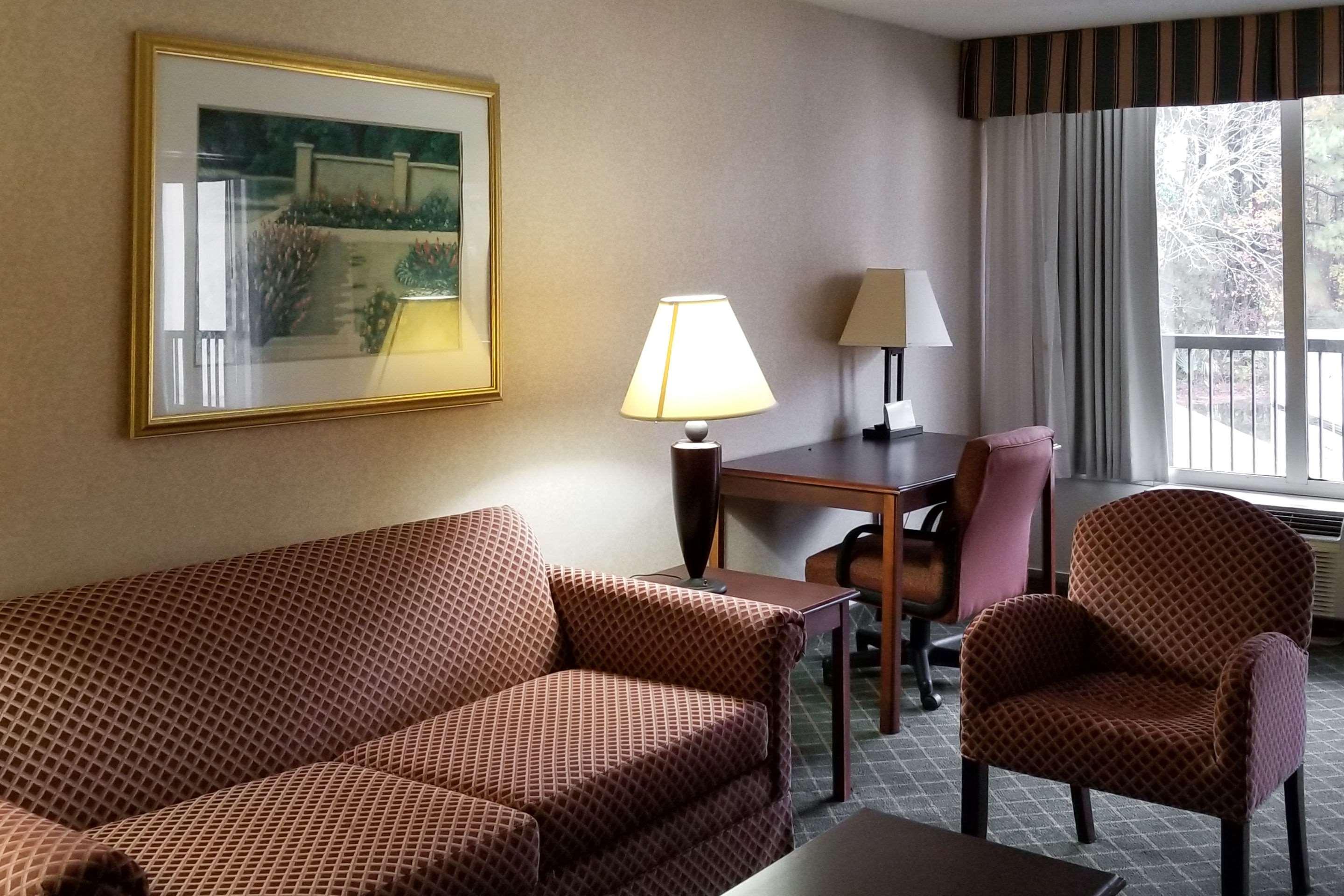 Clarion Inn & Suites ฟลอเรนซ์ ภายนอก รูปภาพ