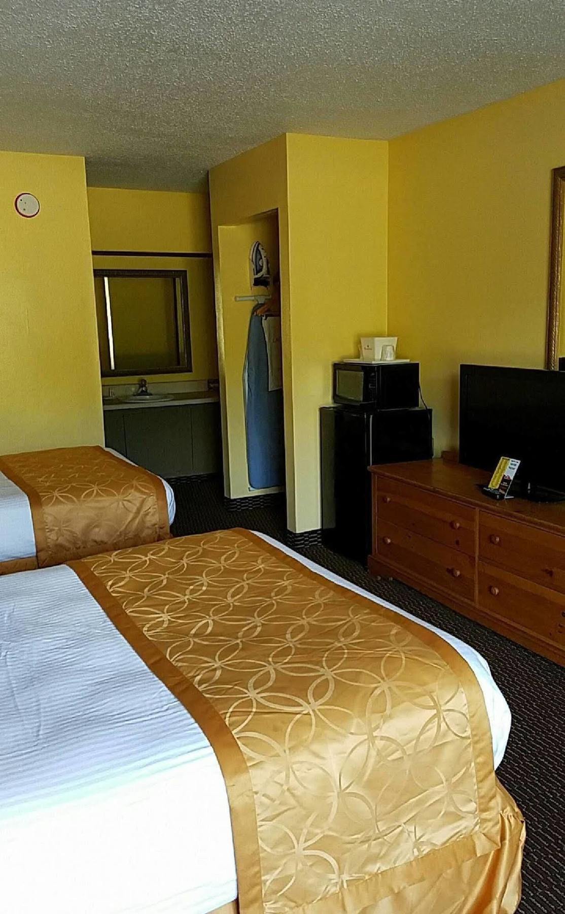 Clarion Inn & Suites ฟลอเรนซ์ ภายนอก รูปภาพ